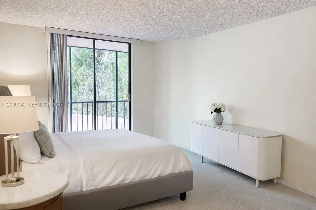 3800 N Hills Drive Hollywood FL 33021
