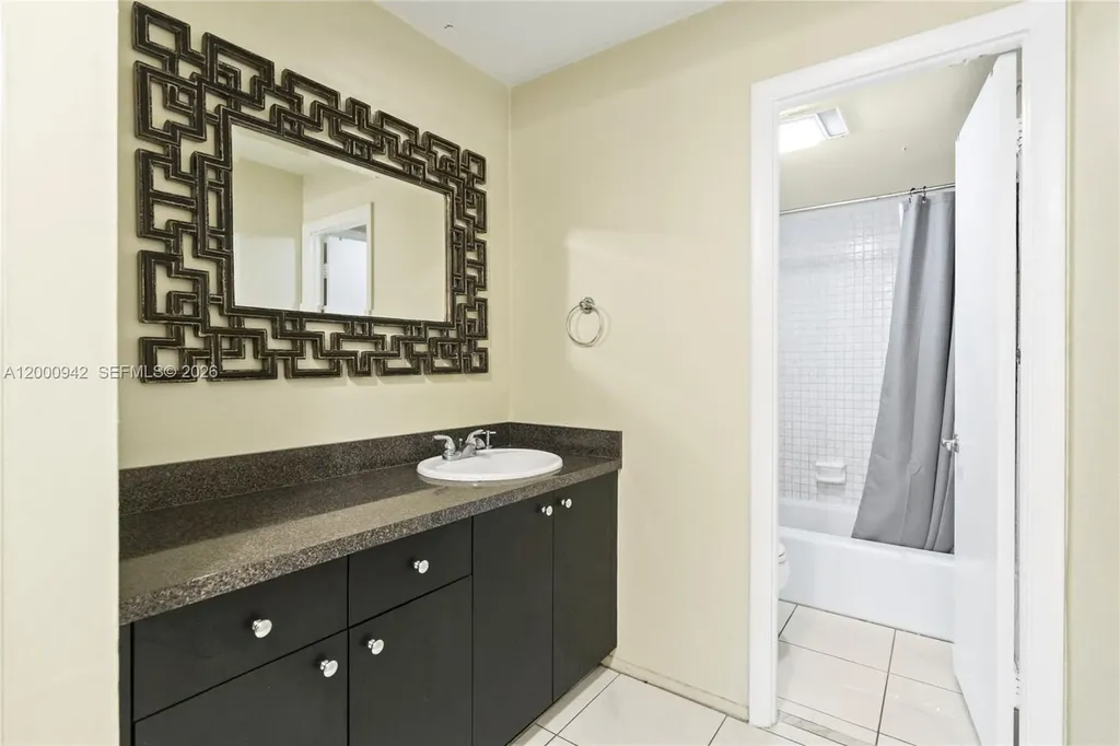 3800 N Hills Drive Hollywood FL 33021