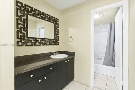 3800 N Hills Drive Hollywood FL 33021