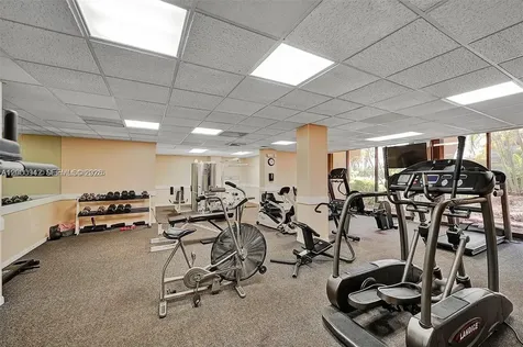 3800 N Hills Drive Hollywood FL 33021