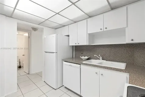 3800 N Hills Drive Hollywood FL 33021