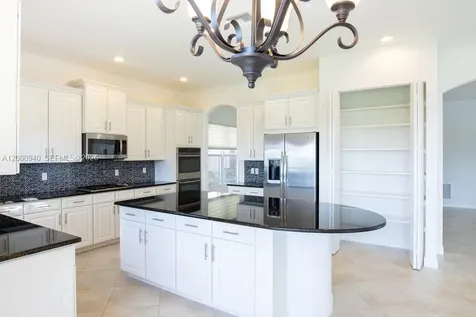 8630 Lakeside Bend Parkland FL 33076