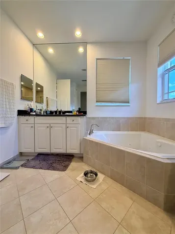 8630 Lakeside Bend Parkland FL 33076