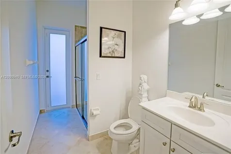 8630 Lakeside Bend Parkland FL 33076