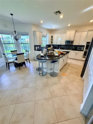 8630 Lakeside Bend Parkland FL 33076