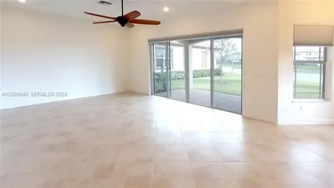 8630 Lakeside Bend Parkland FL 33076