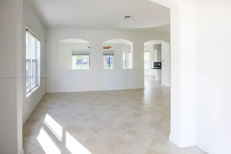 8630 Lakeside Bend Parkland FL 33076