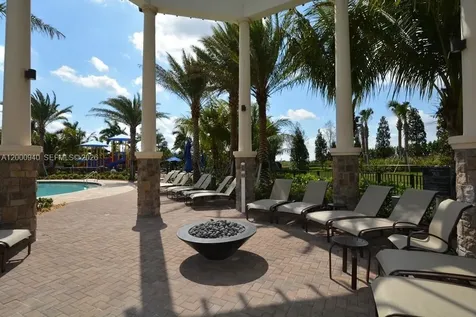 8630 Lakeside Bend Parkland FL 33076