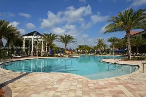 8630 Lakeside Bend Parkland FL 33076