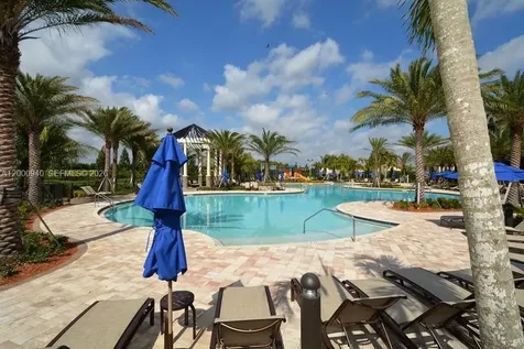 8630 Lakeside Bend Parkland FL 33076