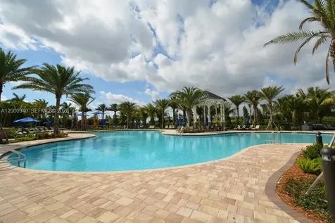 8630 Lakeside Bend Parkland FL 33076