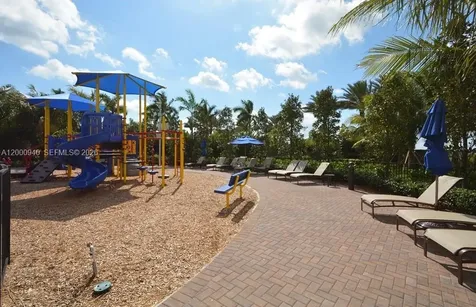 8630 Lakeside Bend Parkland FL 33076