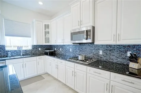 8630 Lakeside Bend Parkland FL 33076