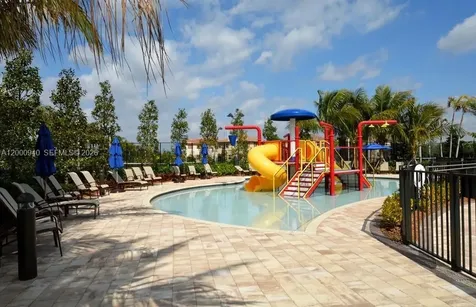 8630 Lakeside Bend Parkland FL 33076