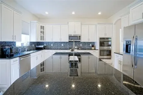 8630 Lakeside Bend Parkland FL 33076