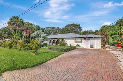 1505 Coral Avenue Vero Beach FL 32963