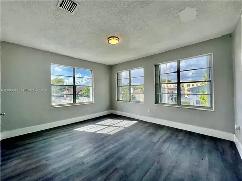 301 SW 10th Avenue Miami FL 33130