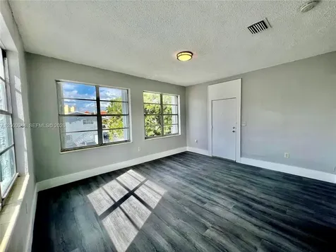301 SW 10th Avenue Miami FL 33130