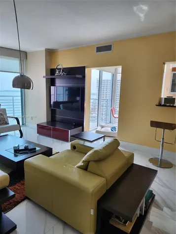 325 Biscayne Boulevard Miami FL 33131