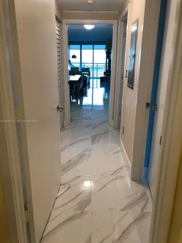 325 Biscayne Boulevard Miami FL 33131