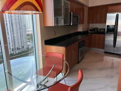 325 Biscayne Boulevard Miami FL 33131