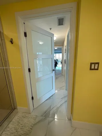 325 Biscayne Boulevard Miami FL 33131
