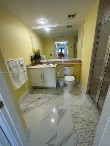 325 Biscayne Boulevard Miami FL 33131