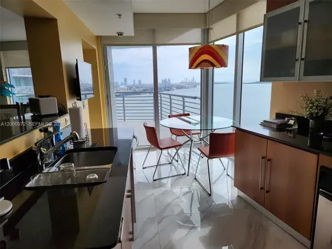 325 Biscayne Boulevard Miami FL 33131