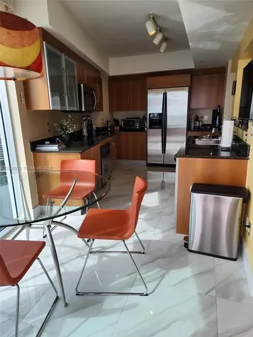 325 Biscayne Boulevard Miami FL 33131