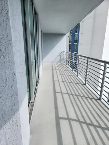 325 Biscayne Boulevard Miami FL 33131