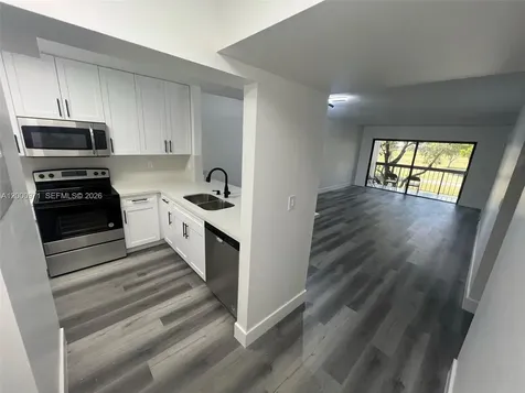 10317 NW 9th Street Circle Miami FL 33172