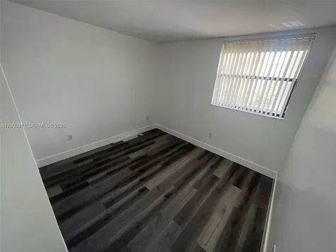10317 NW 9th Street Circle Miami FL 33172