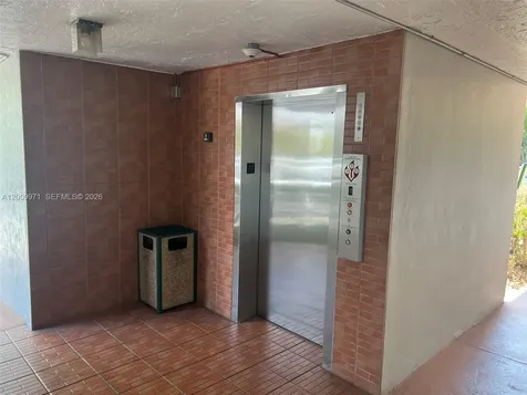 10317 NW 9th Street Circle Miami FL 33172