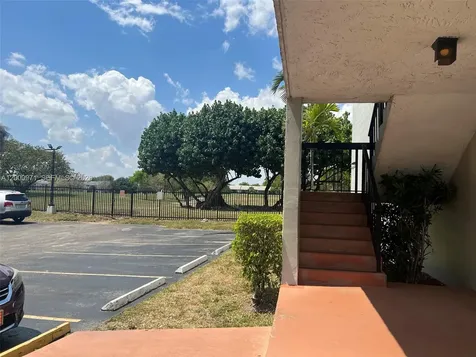 10317 NW 9th Street Circle Miami FL 33172