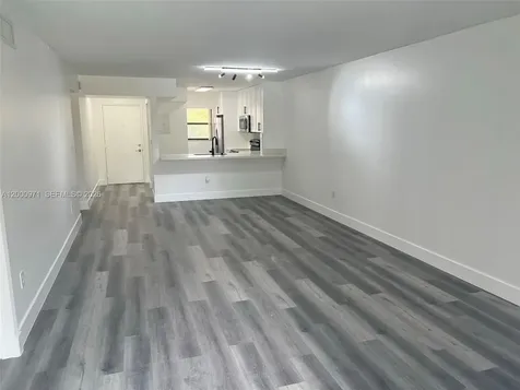 10317 NW 9th Street Circle Miami FL 33172