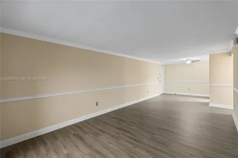 9441 SW 76th Street Miami FL 33173