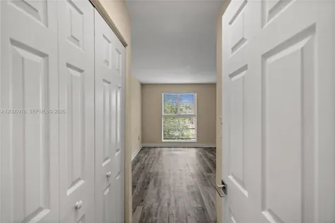 9441 SW 76th Street Miami FL 33173