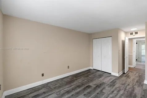 9441 SW 76th Street Miami FL 33173