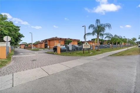 9441 SW 76th Street Miami FL 33173