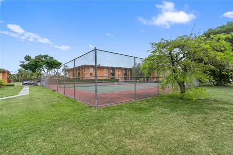 9441 SW 76th Street Miami FL 33173