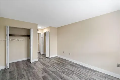 9441 SW 76th Street Miami FL 33173