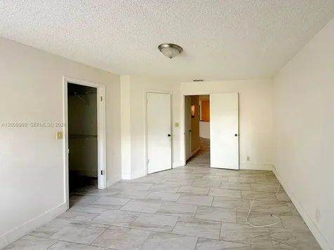 3440 N Pinewalk Drive N Margate FL 33063