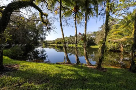 10100 Lakeside Drive Coral Gables FL 33156