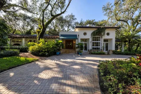 10100 Lakeside Drive Coral Gables FL 33156