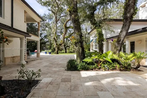10100 Lakeside Drive Coral Gables FL 33156