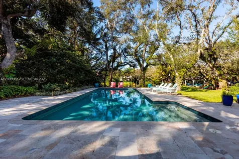 10100 Lakeside Drive Coral Gables FL 33156