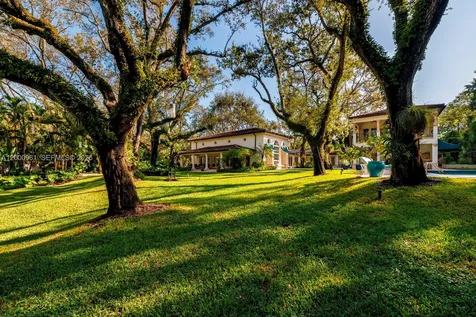 10100 Lakeside Drive Coral Gables FL 33156