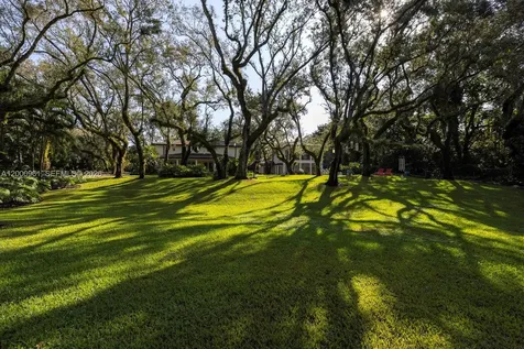 10100 Lakeside Drive Coral Gables FL 33156