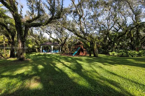 10100 Lakeside Drive Coral Gables FL 33156