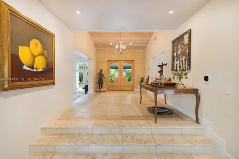 10100 Lakeside Drive Coral Gables FL 33156